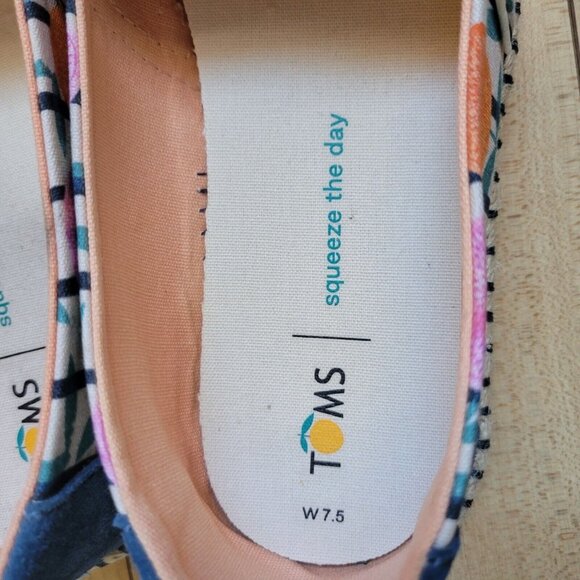 Toms Classic Citrus Oranges Espadrille Stripe Slip On Shoes Size 7.5W - Picture 10 of 10